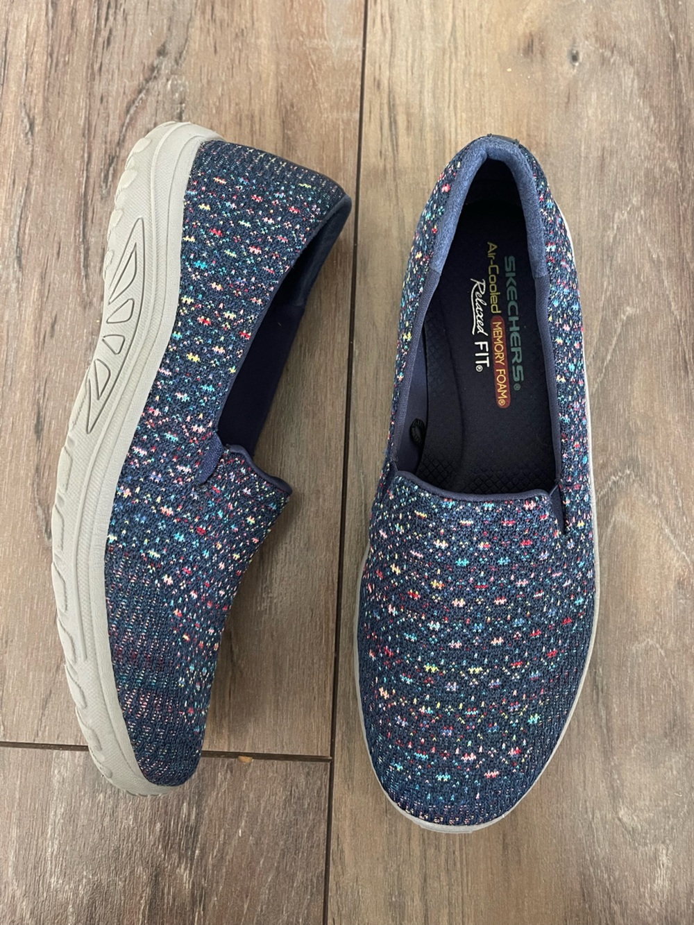 Skechers Women's Relaxed Fit: Reggae Fest - Wicker slip-on Navy shoe Size US 8 - Picture 3 of 11